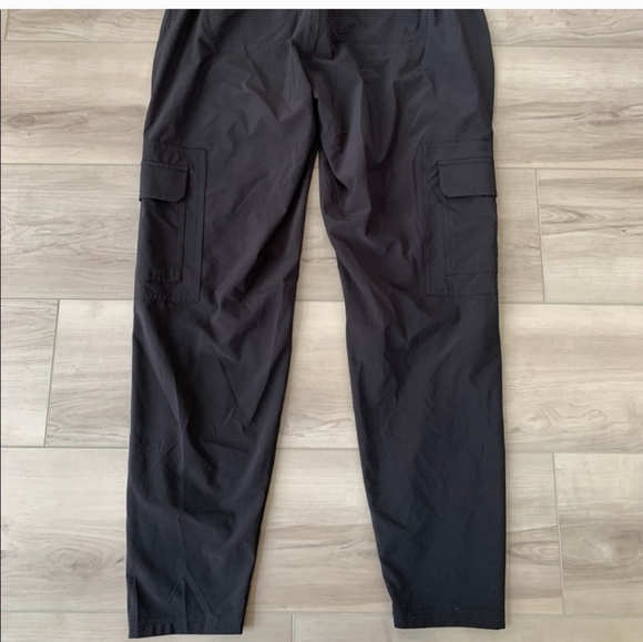 Athleta Chelsea Cargo Pants - Picture 5 of 5